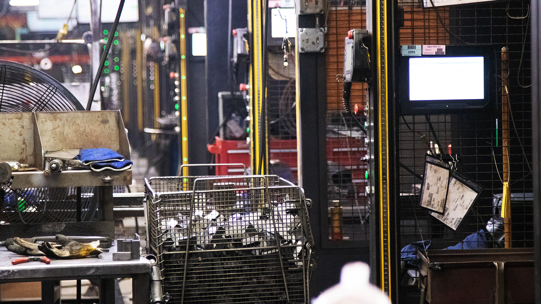 B&W operator with robotic welding cell